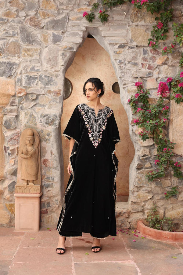 Black Kaftan