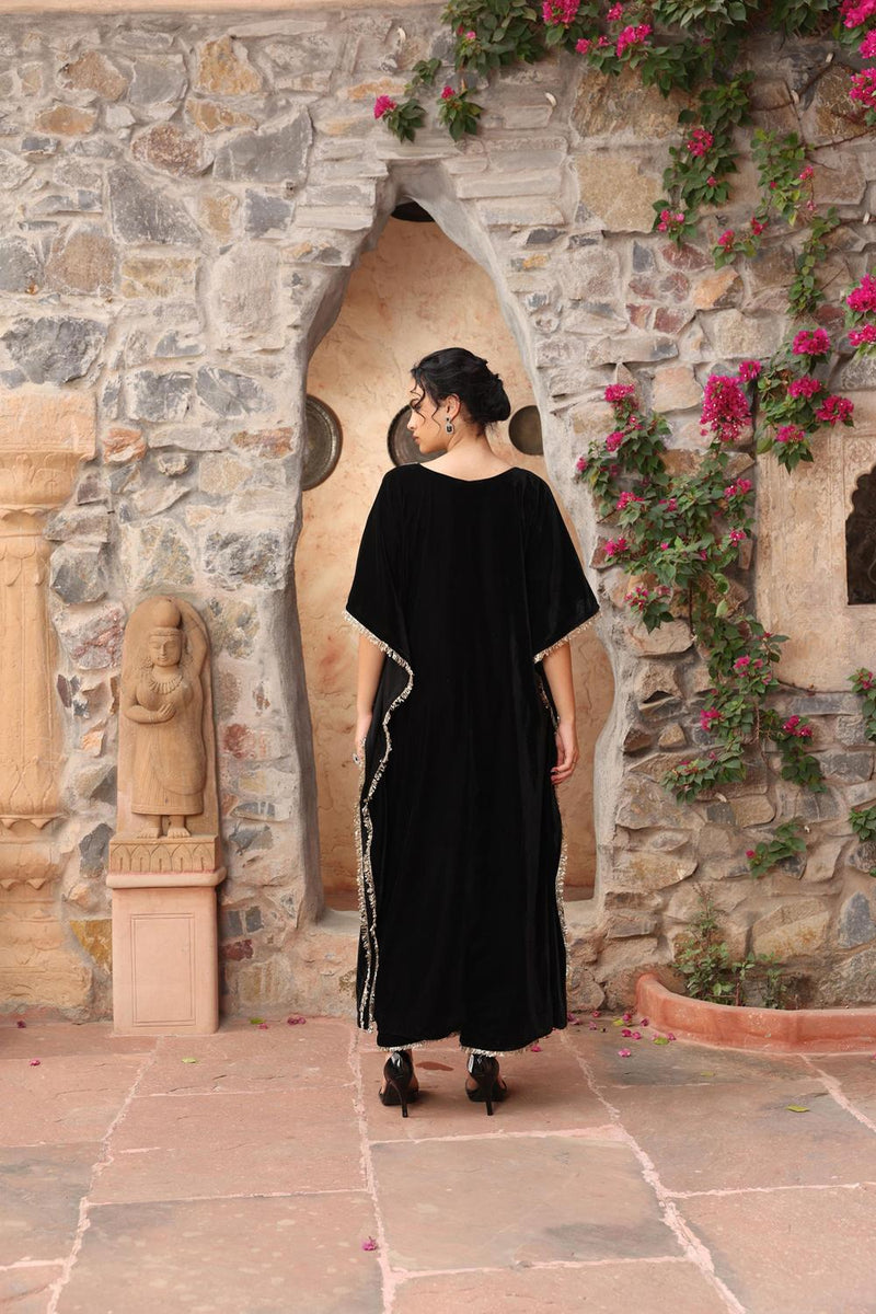 Black Kaftan