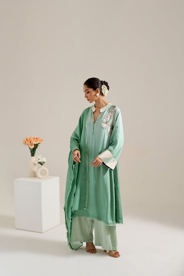 Chameli Kurta Set