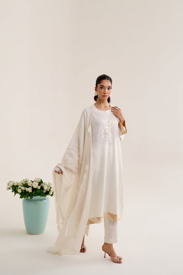 Chaandni Kurta Set