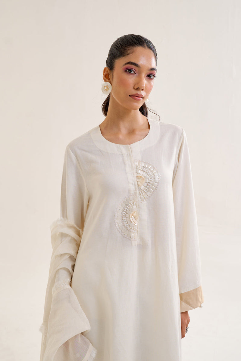 Chaandni Kurta Set