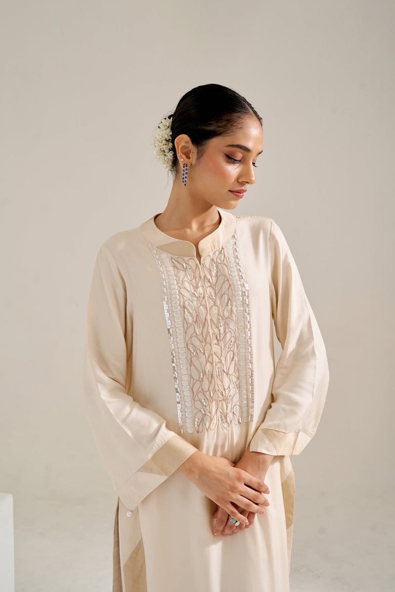 Sundari Kurta Set