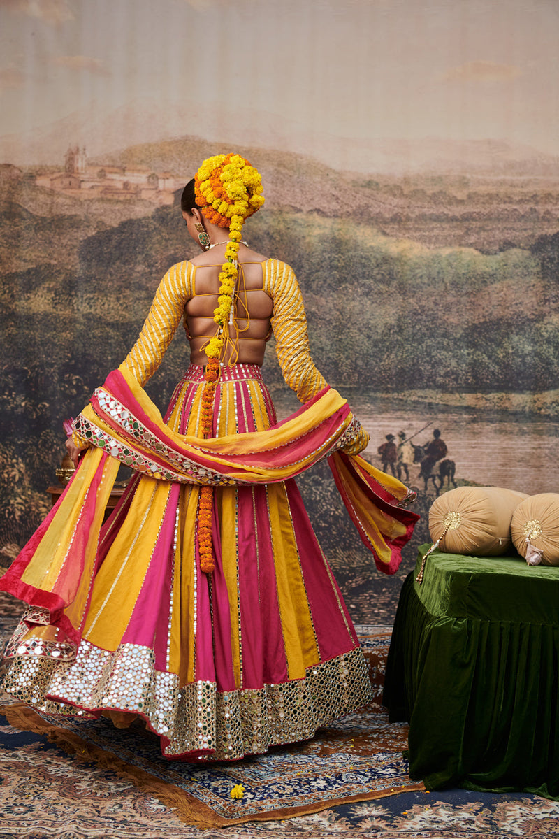 Padma Peet Lehenga