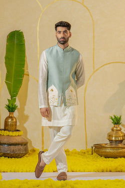 Ivory Pin-Patch Short Kurta Set