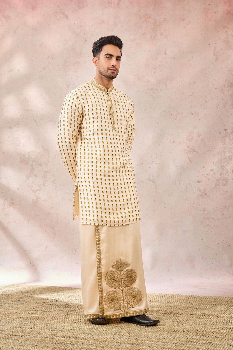 The Kalakand Veshti Set