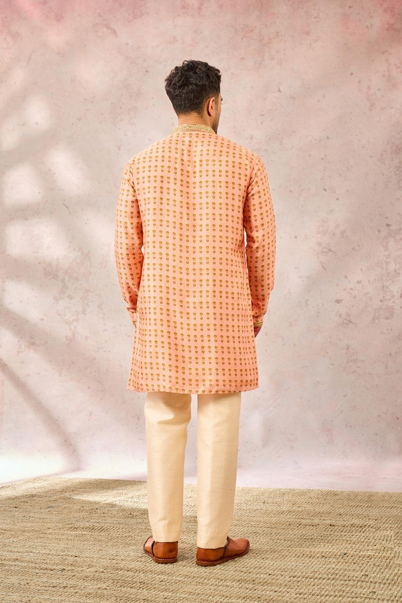 The Agra Petha Kurta