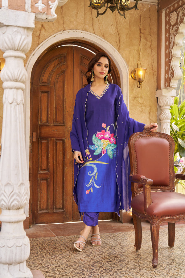 Nayaab Blue Kurta Set