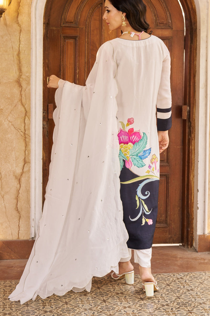 Nayaab Black/White Kurta Set