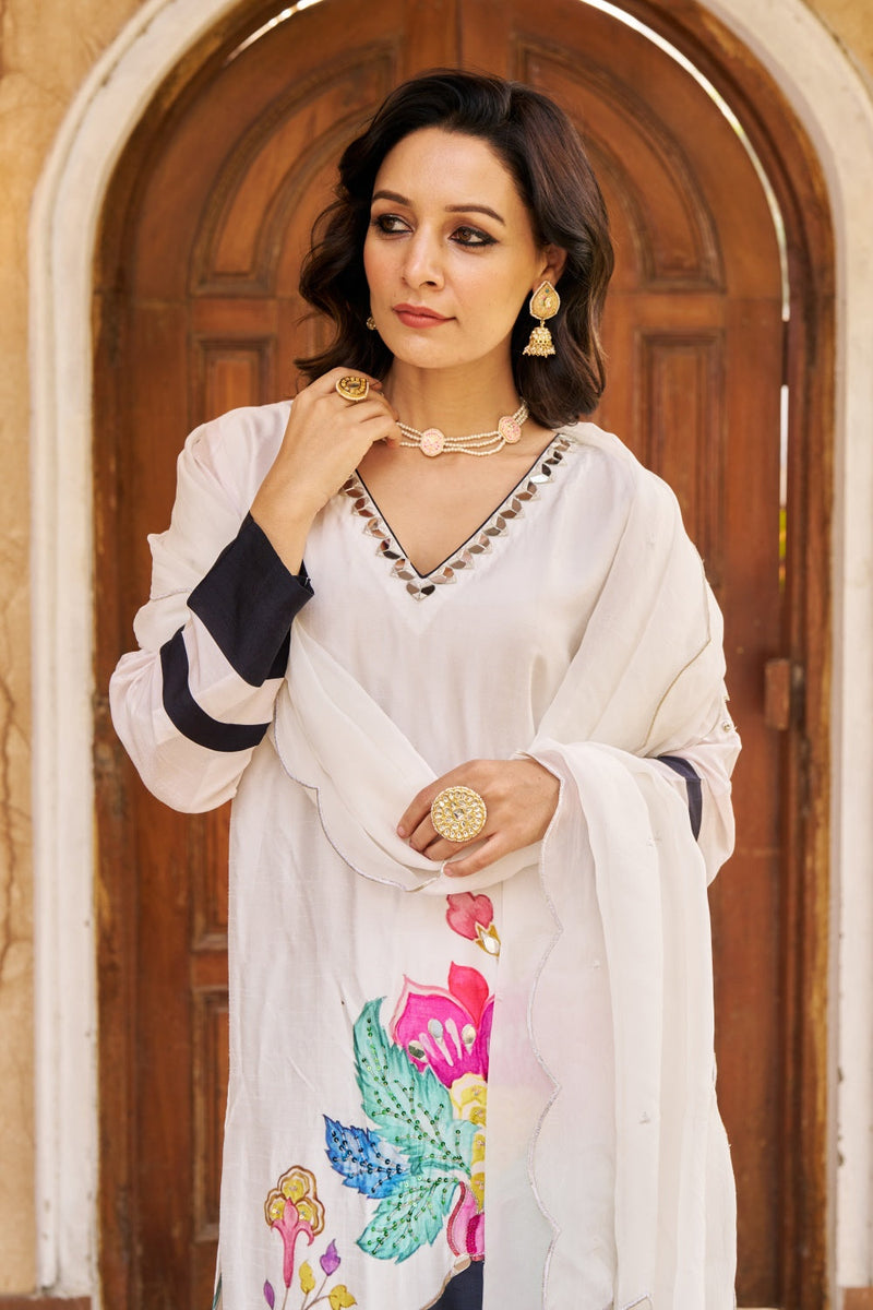 Nayaab Black/White Kurta Set