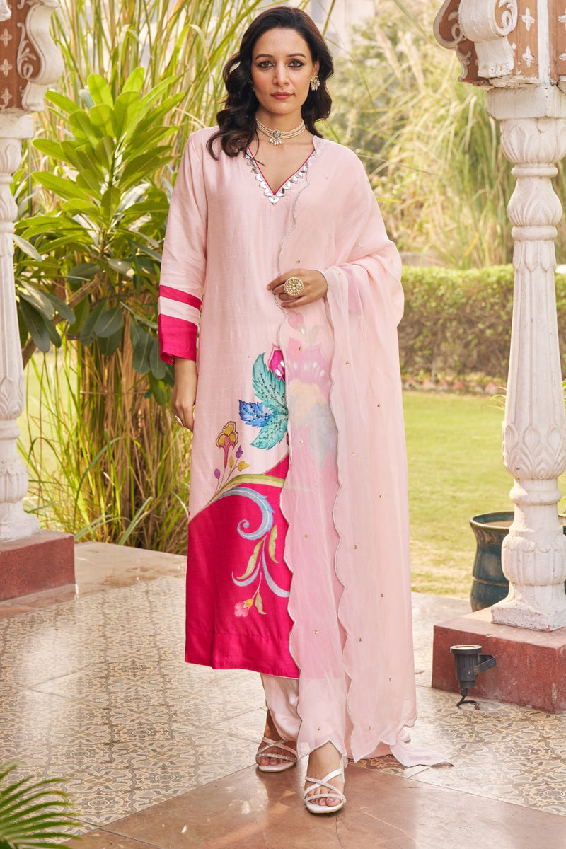 Nayaab Pink Kurta Set