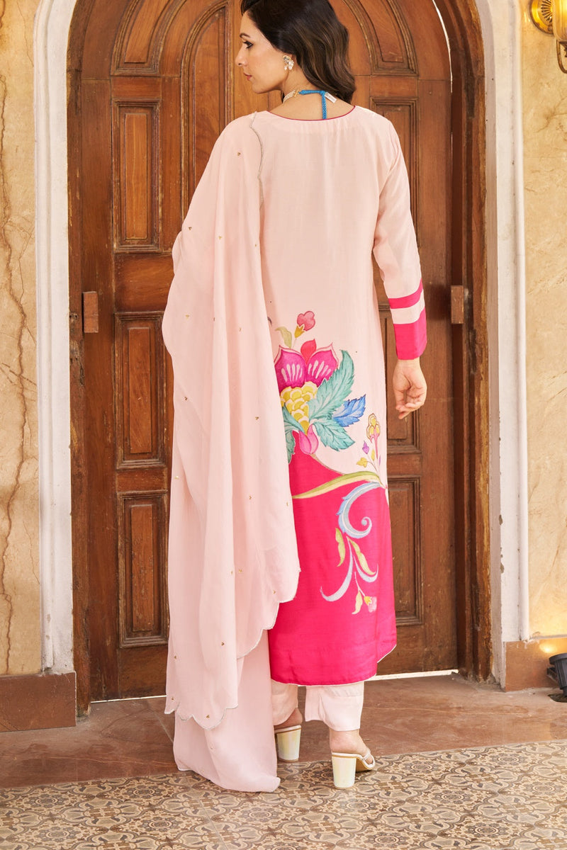 Nayaab Pink Kurta Set