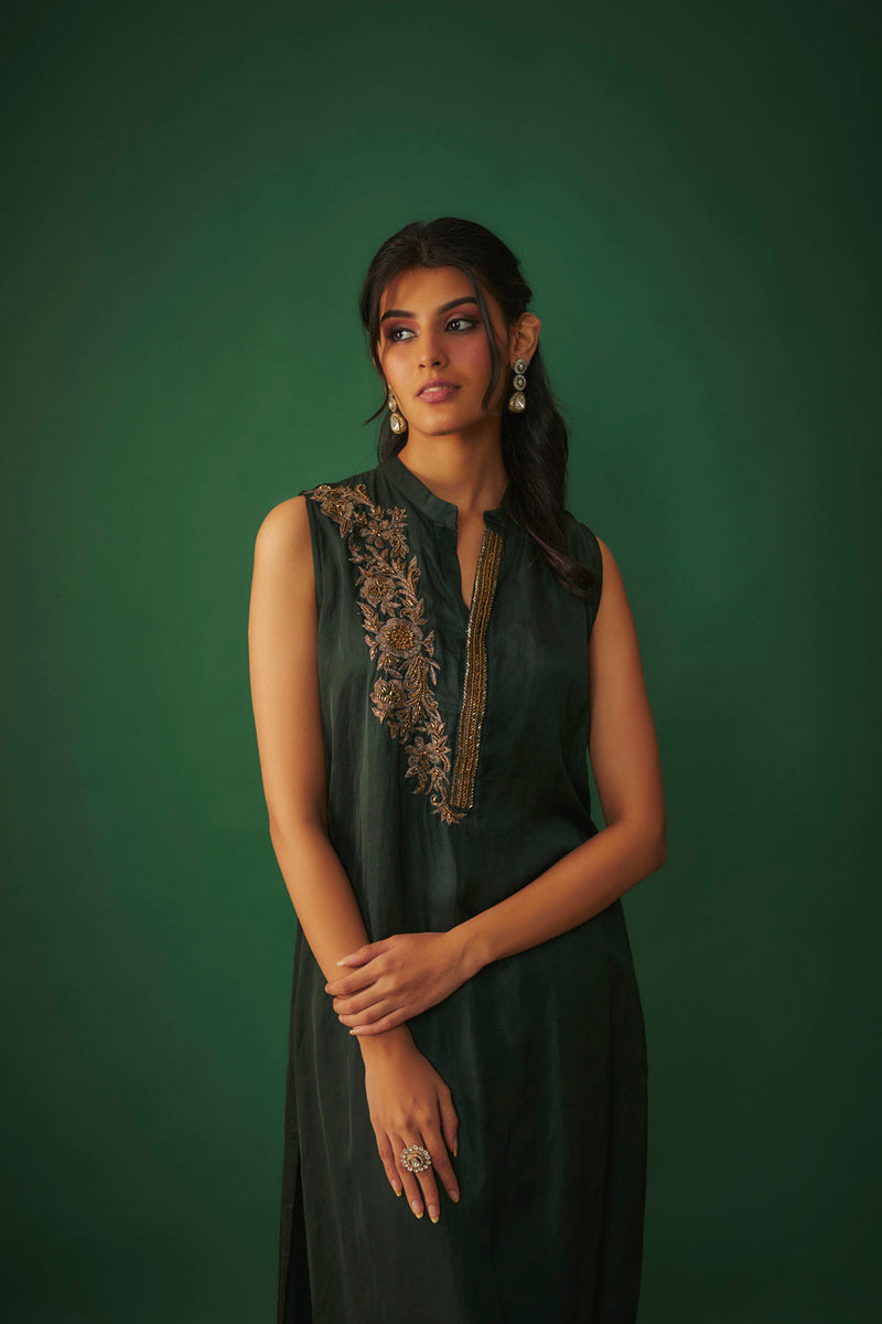 Emerald Green Kurta Pant Set With Copper Gold Embroidery