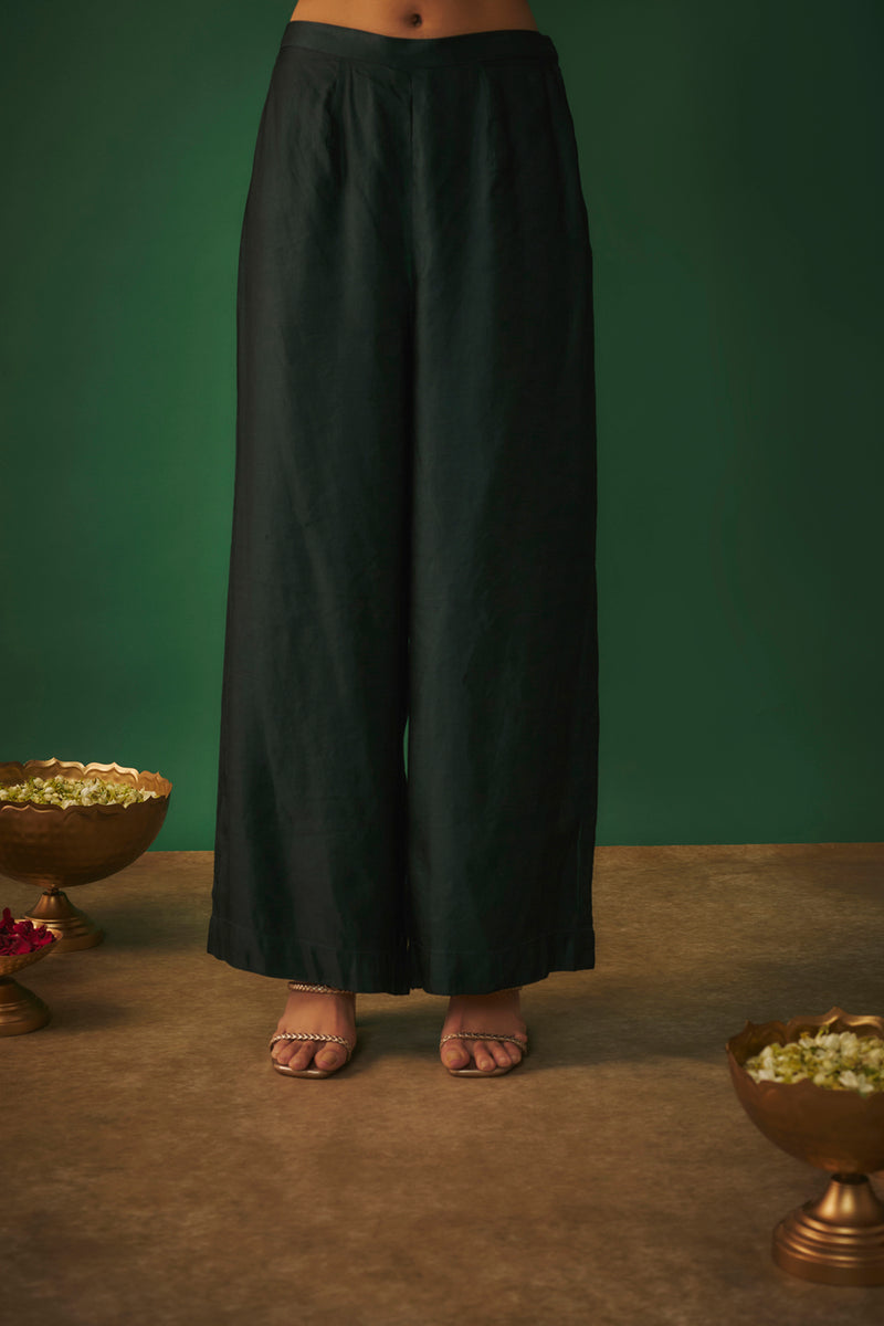 Emerald Green Kurta Pant Set With Copper Gold Embroidery