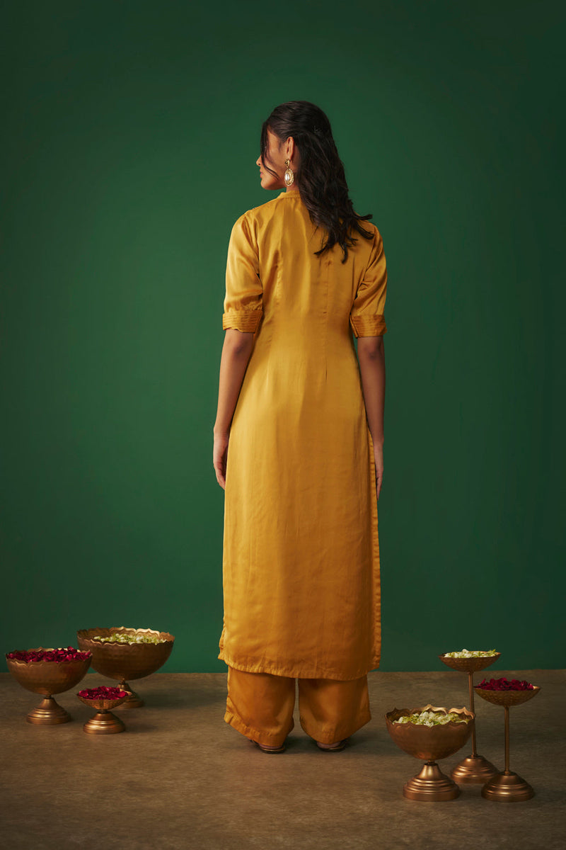 Mustard Yellow Mukaish Embrodiered Kurta And Pants Set