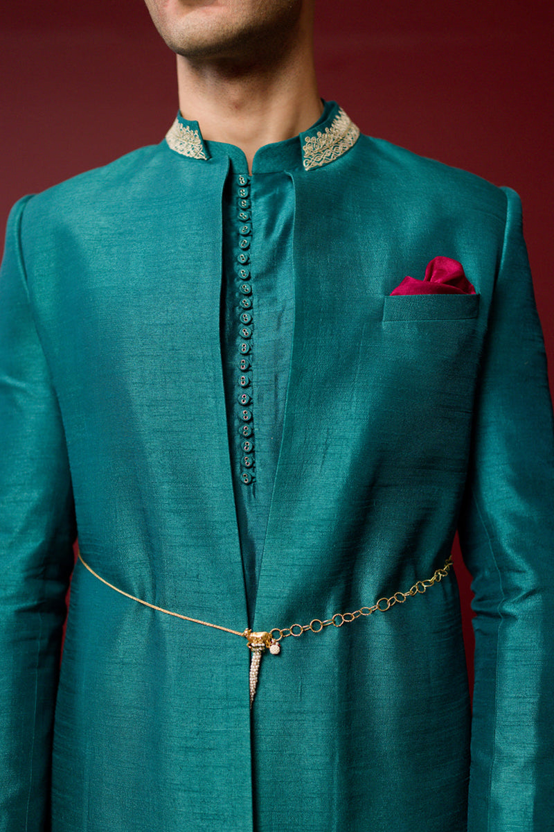 Avyaa Sherwani Set