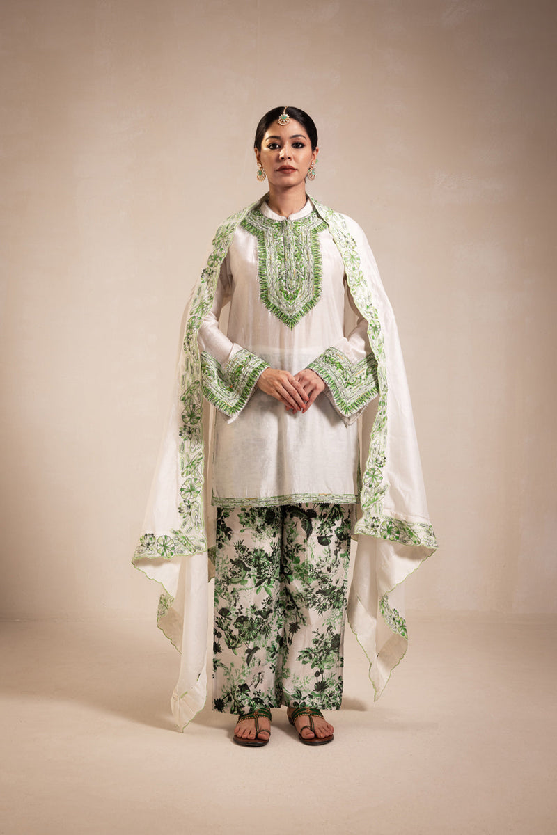 Ivory Kurta Set With Green Embllishment