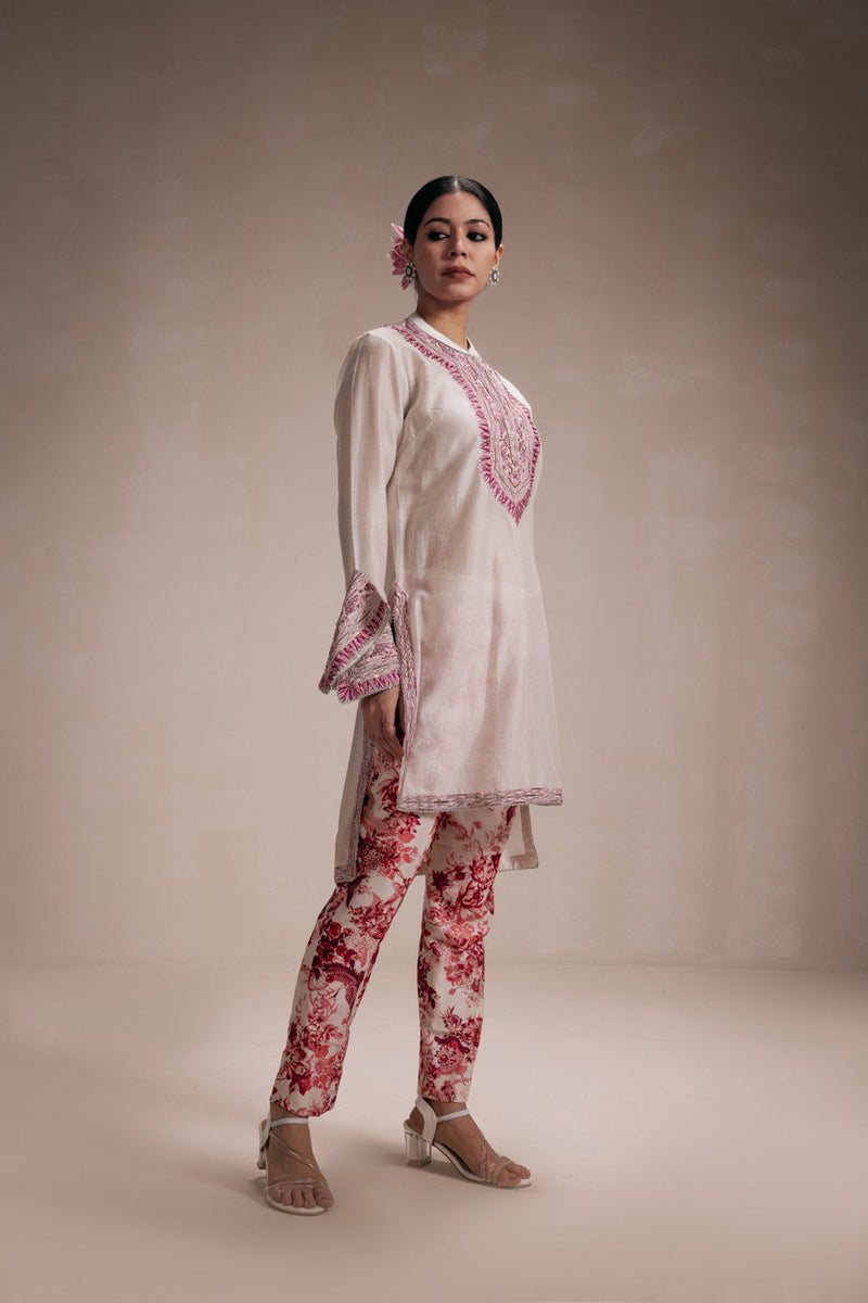 Ivory Kurta Set With Pink Embllishment