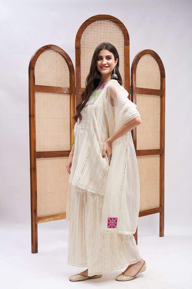 Etti Kurta Set