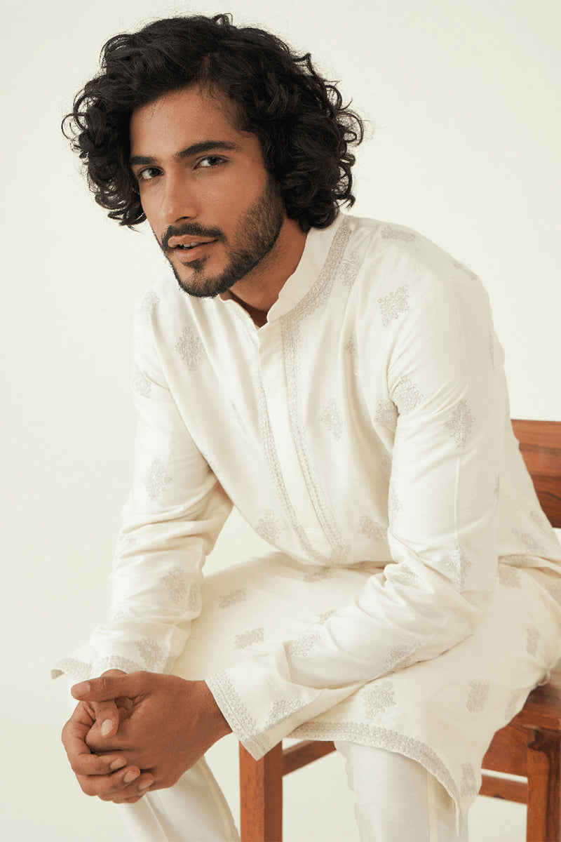 Maahru Kurta Set