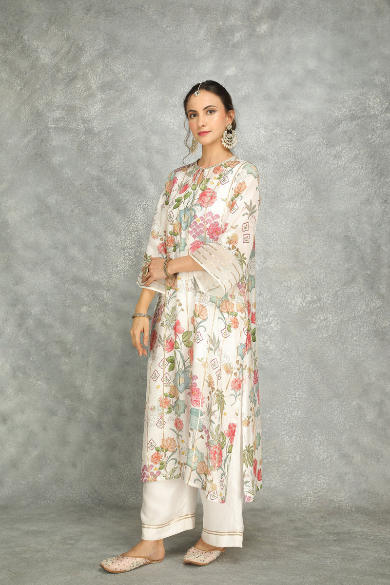 White Printed Kurta With Pants And Dupatta Set Of 3