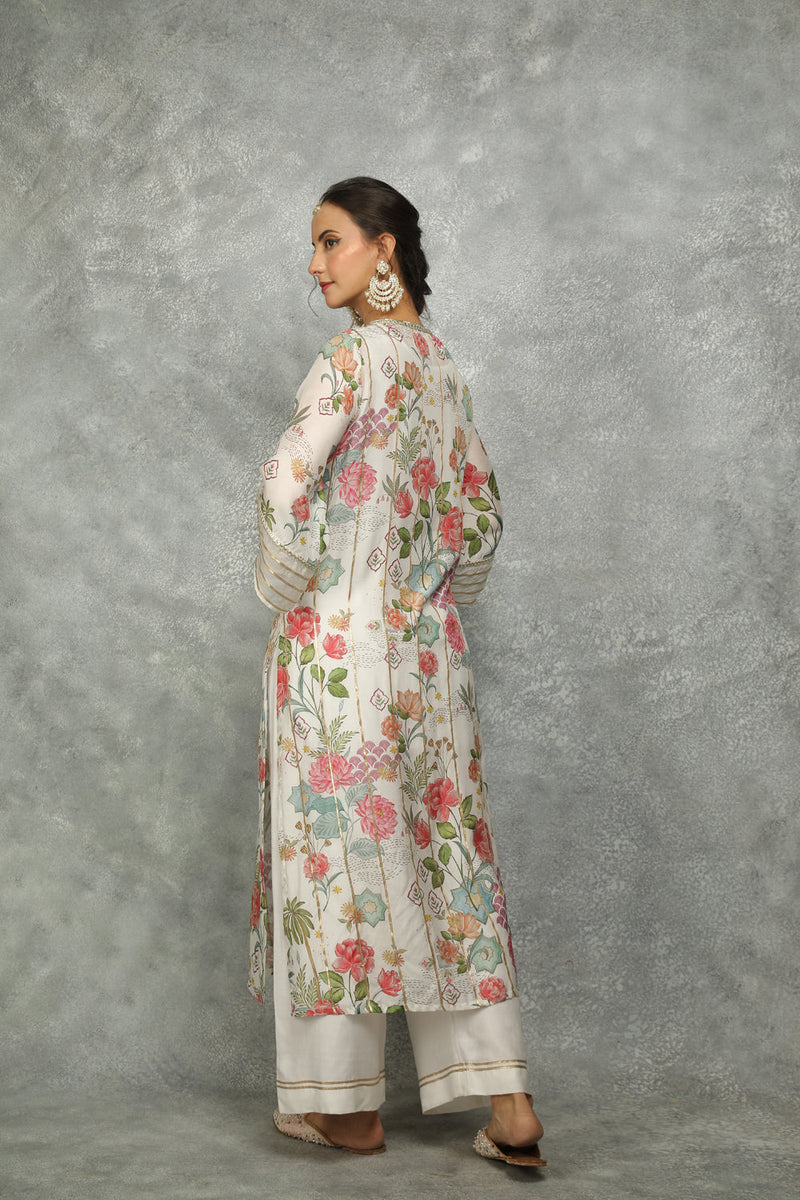 White Printed Kurta With Pants And Dupatta Set Of 3