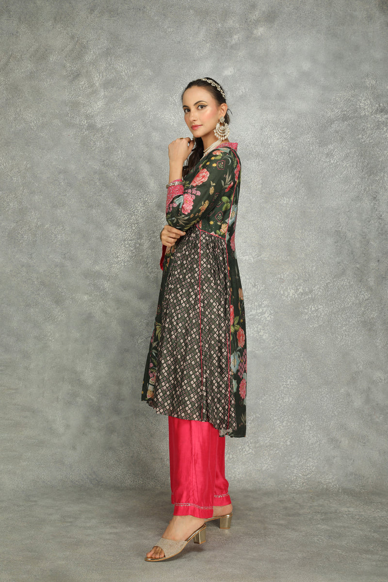 Forest Green Side Panel Buti Kurta With Scalloping Dupatta