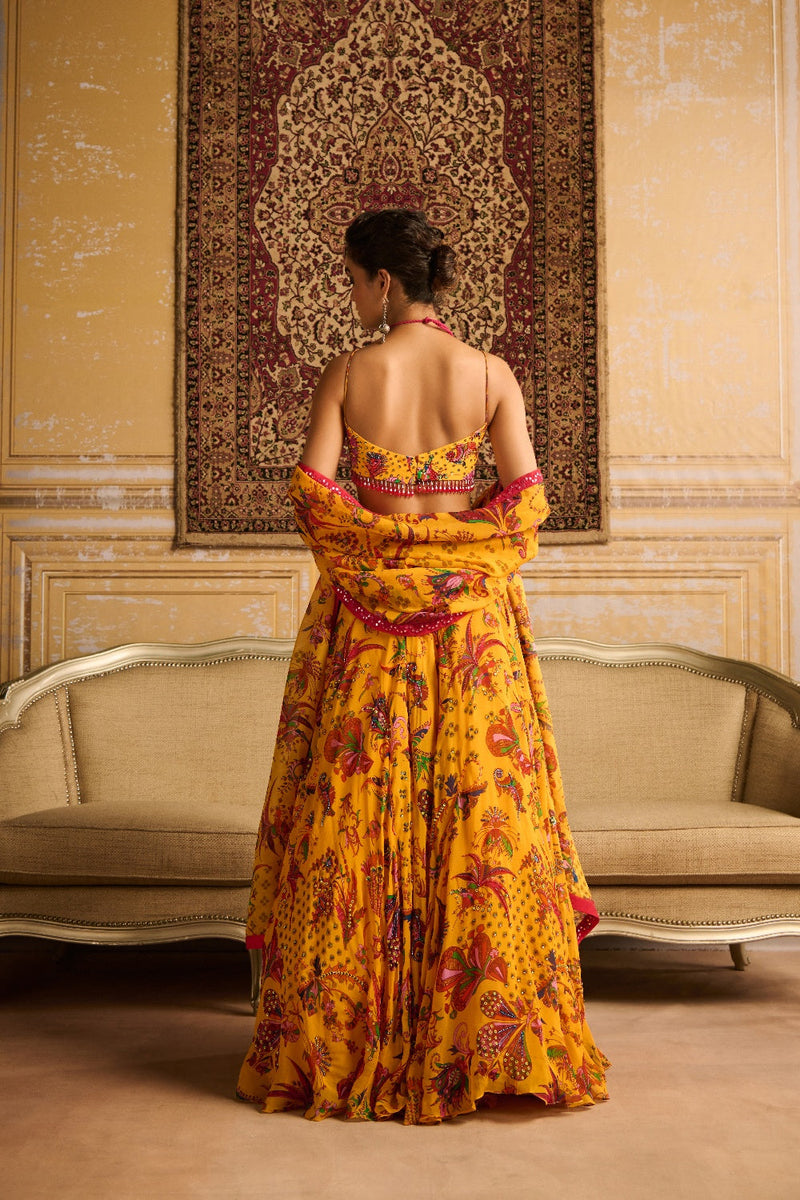 Yellow Highlighted Blouse And  Highlighted Lehenga Set