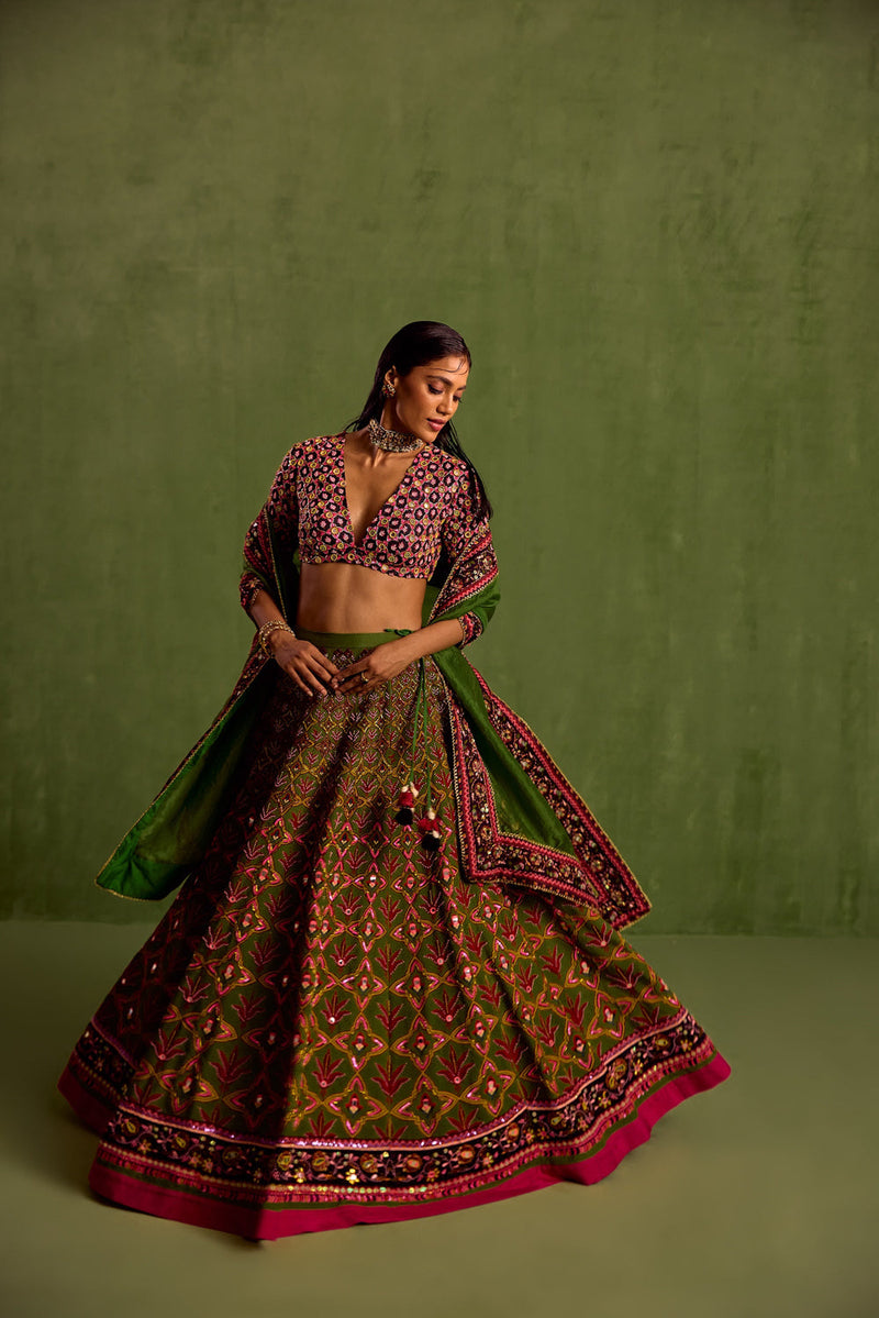 Green Viscose Raw Silk Print Quatrefoil Plunging V Hand Embroidered Lehenga Set